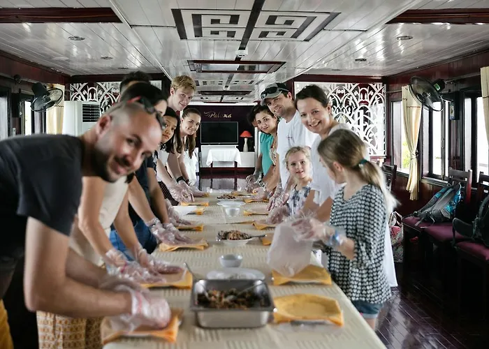 Paloma Cruise
