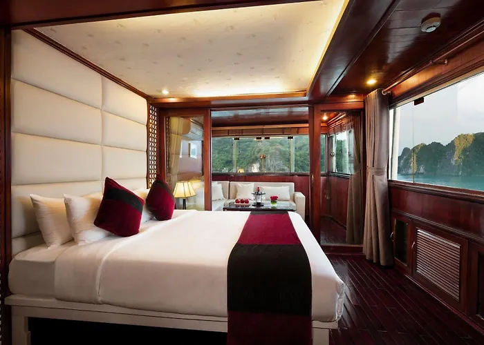 Paloma Cruise 4* Ha Long